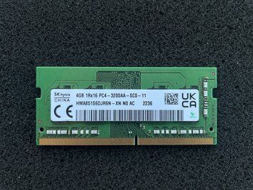 Модуль пам'яті SK hynix 4GB 1Rx16 PC4-3200AA-SCO-11 (HMA851S6DJR6N-XN NO AC) Б/в 76_2838746 фото