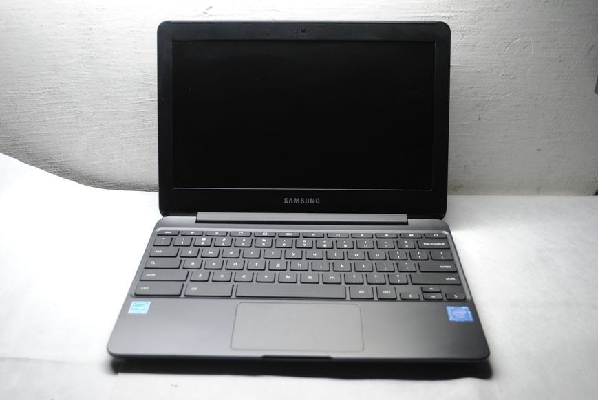 Нетбук Samsung Chromebook 3 11.6" HD 4/16GB, N3060 (XE500C13-K04US) Black , 4 GB, 32 GB, Intel HD Graphics 500 Б.В 2813254 фото