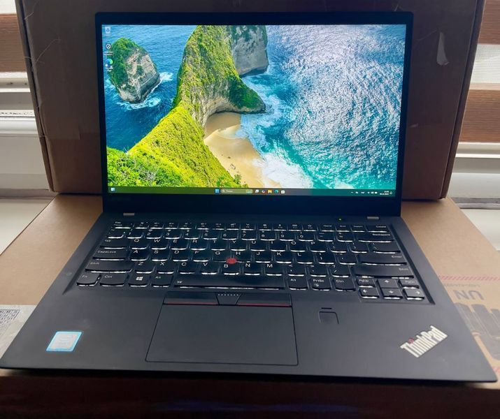 Ультрабук Lenovo ThinkPad X1 Carbon (7th Gen) / 14" (1920x1080) IPS  Intel Core i5-7200U/8/512SSD) WIN-11 OEM Б.У  x1 фото