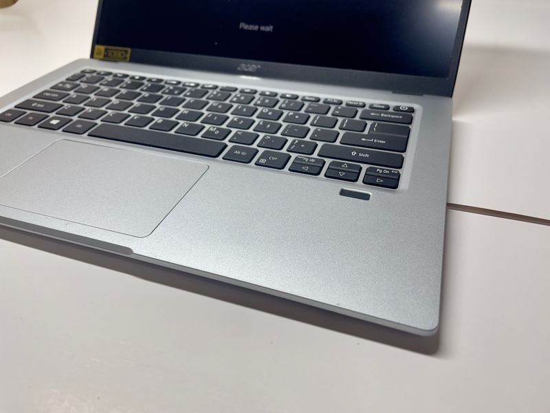 Ноутбук  Acer N20H2 Swift 1 / 14" (1920x1080) IPS / Intel celeron N4020 2 ядра по 1.4 - 2.8 GHz) / 4 GB DDR4 / 128 GB SSD / Intel UHD Graphics / WebCam / Windows 11 Pro 2689408 фото