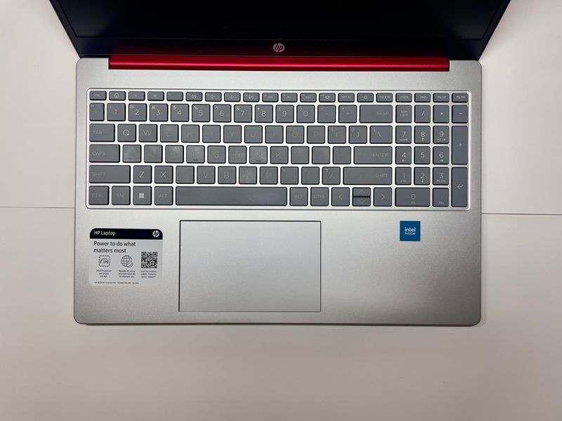 Ноутбук HP 15-fd0083wm (7L2C7UA)  15,6*  Intel Processor N200 (3.7 ГГц), 4 cores, 6 Mb cache, 4 GB, 128 GB SSD, 15.6" (1366x768), Intel UHD Graphics Windows 11 OEM REF 3558610 фото