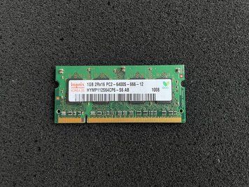 Оперативна пам'ять для ноутбука Hynix 1GB 2Rx16 PC2-6400S-666-12 (HYMP112S64CP6-S6 AB) Б/В 30119201 фото