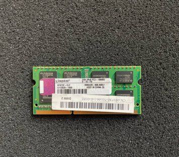 Модуль пам'яті Kingston 2GB 2Rx8 PC3-10600S-9-10-F0 DDR3-1333MHz (KF073F-ELF) Б/в 64_2838747 фото